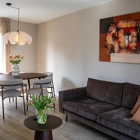 Ferienhaus Duneflower - Vlakbij En *